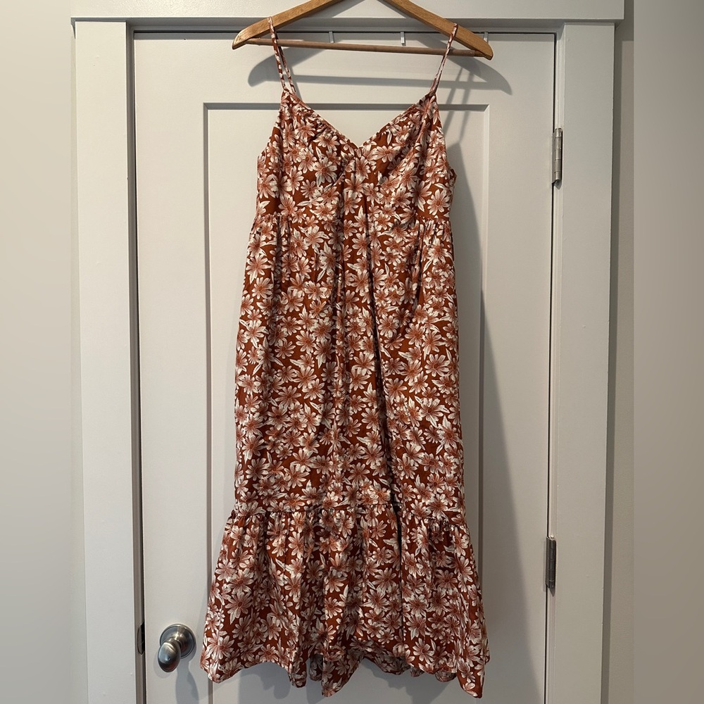 GAP Floral Ruffle Hem Midi Dress